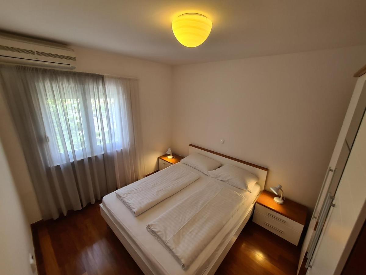 Apartments Veronika Макарска Екстериор снимка