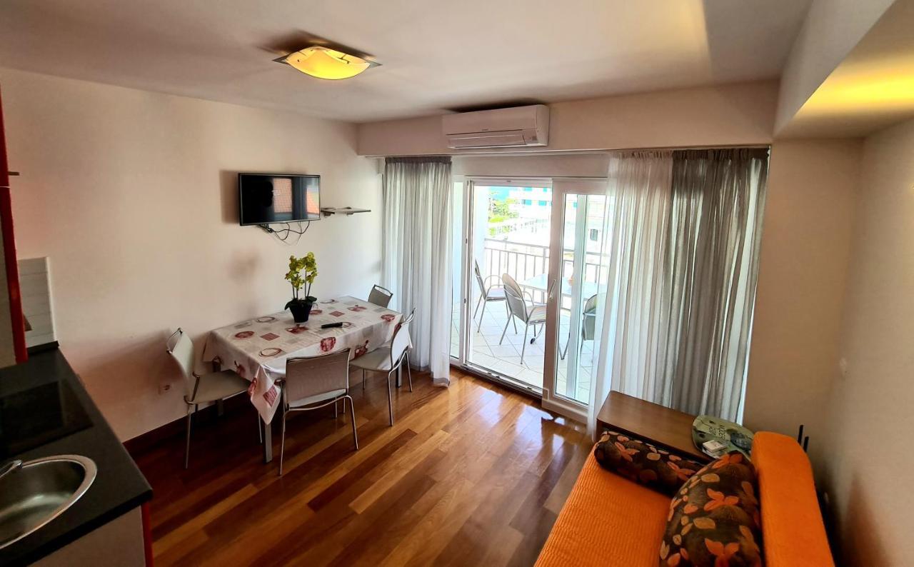 Apartments Veronika Макарска Екстериор снимка
